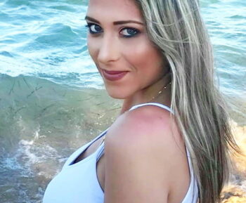 Маринела Монова